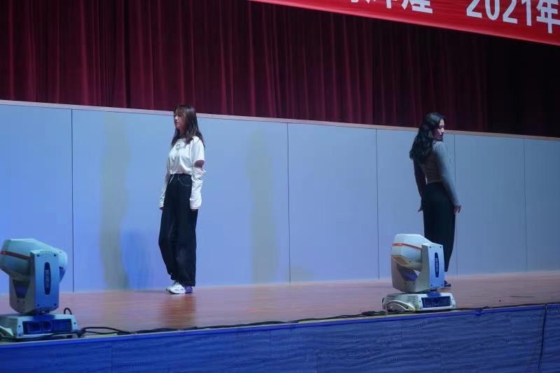 4bd3fde56752455ba1d48042711634c9.jpg 4bd3fde56752455ba1d48042711634c9.jpg