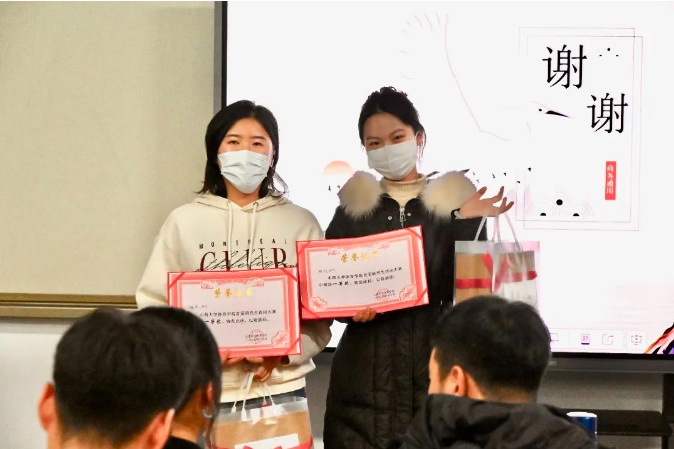 ec24f9fd92ef48b2a27f134f7c2b7069.png cb645f770e2384650001681aa0dbfa8.png