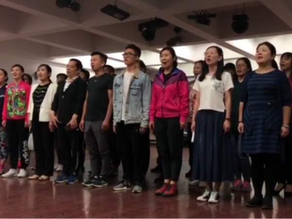 8f4f3e4414644b939b5b595c6a3d490d.jpg 4.jpg